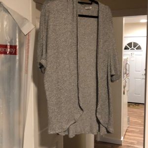 Gray short sleeve cardigan